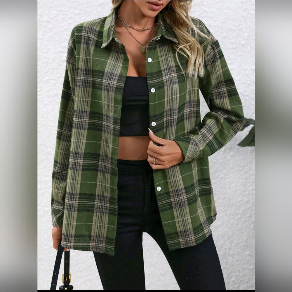 New XL Button Up - Picture 3 of 4